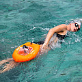 Schwimmboje Zoggs TOW FLOAT PLUS