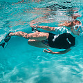 Damen-Shirt Mares RASHGUARD LOOSE FIT SHE DIVES, kurzärmelig